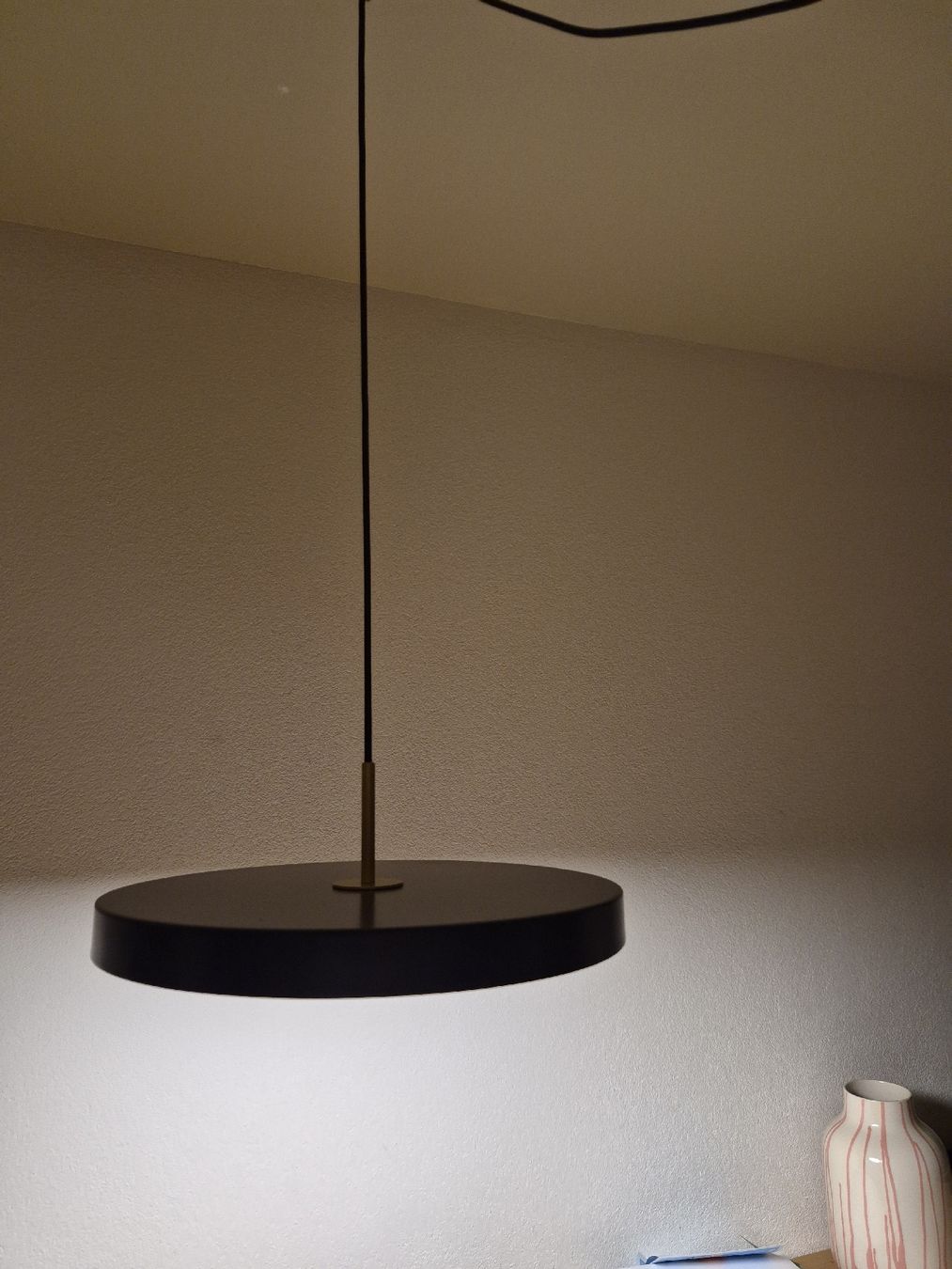 Umage Lampadari & plafoniere: UMAGE Asteria Plus Pendelleuchte – Usato da Zürich venduto da Rmb3 5
