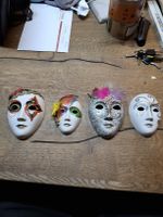 Vier dekorative Masken im Set (T3)