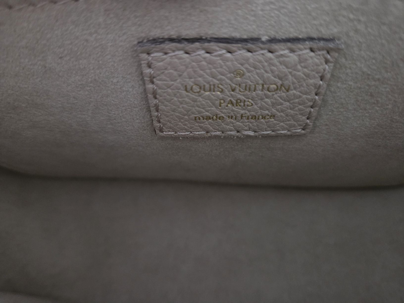 Louis Vuitton Borse da donna: Louis Vuitton Lockme Tender Tasche Greige – Nuovo (secondo la descrizione) da Belp venduto da Mary-Angel 6