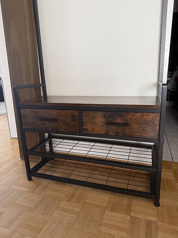 Guardaroba: Garderobe – Usato da Zürich venduto da car_55kf 1