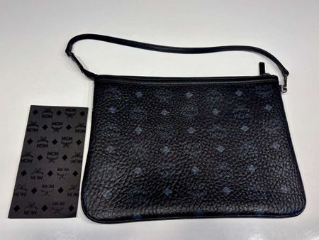 MCM Pochette schwarz