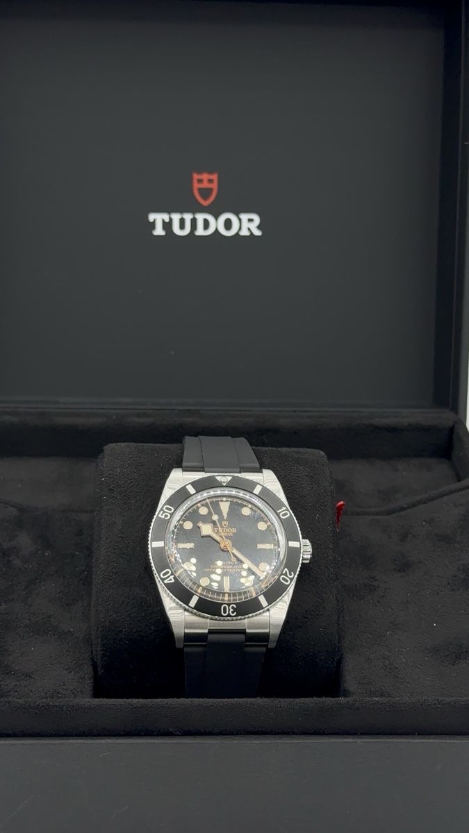 Bracciali & Braccialetti: Tudor Black , neuwertig, Top Zustand! – Nuovo (secondo la descrizione) da Effretikon venduto da LimmatGold