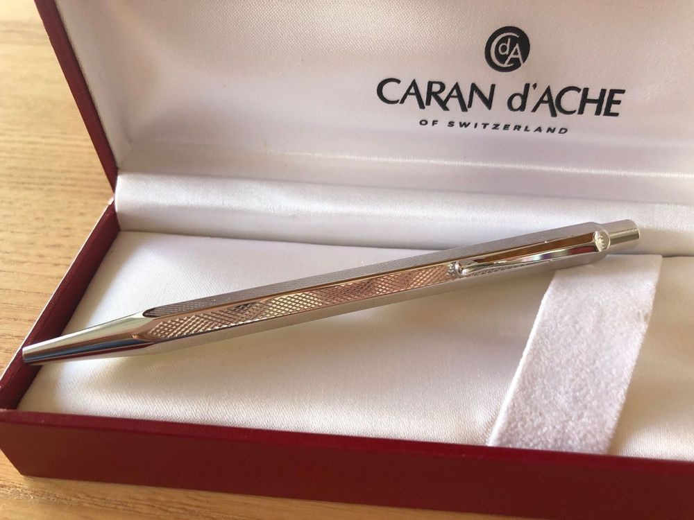 Penna A Sfera Caran D'Ache COLORMAT-X 849, Fusto Esagonale Alluminio, Colore Blu Turchese - Swiss Made - 2