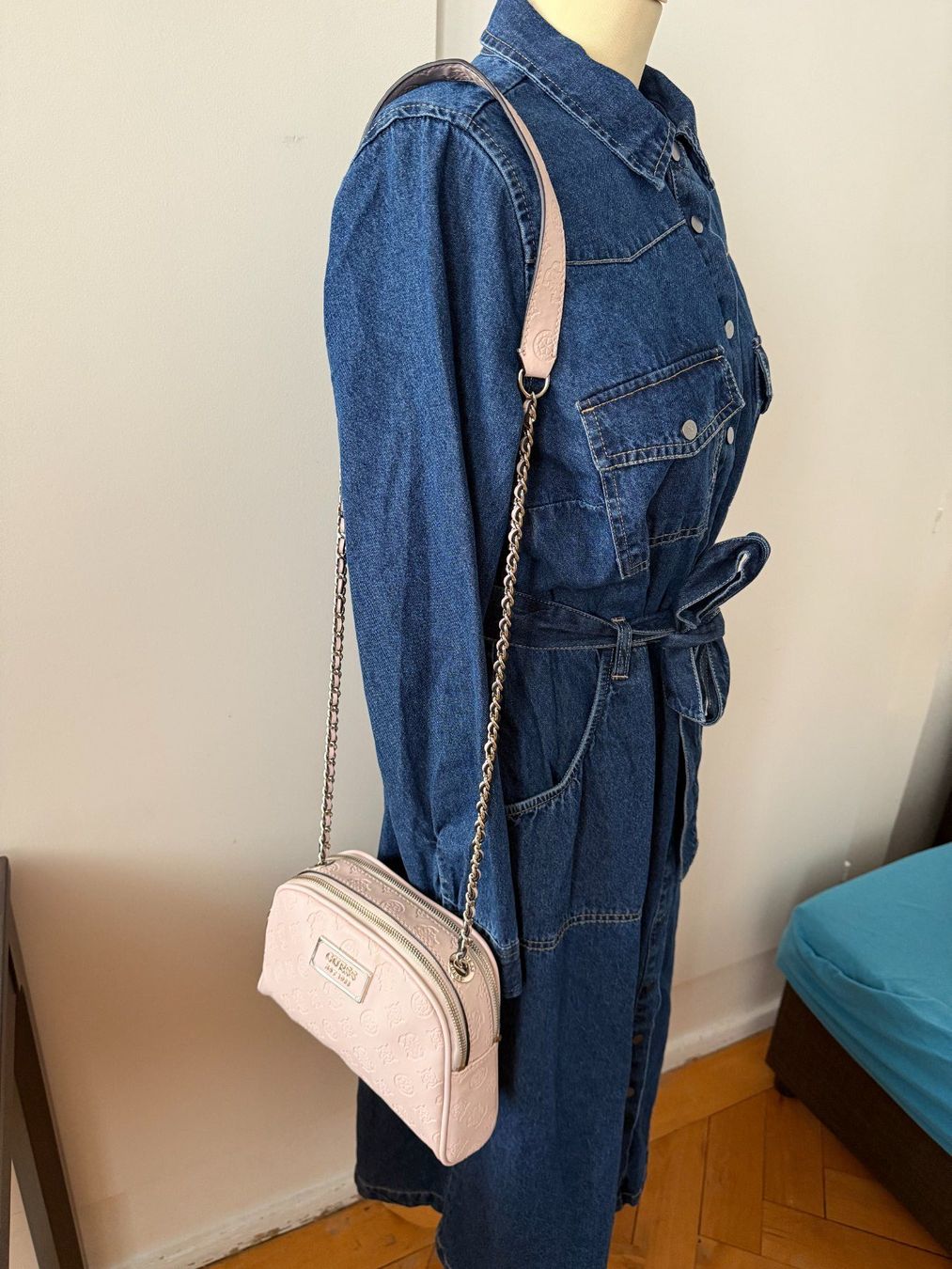 Guess Sonstige Kleidung & Accessoires: Sac bandoulière GUESS – Neu (gemäss Beschreibung) aus Le Locle von tchanatakoua 6