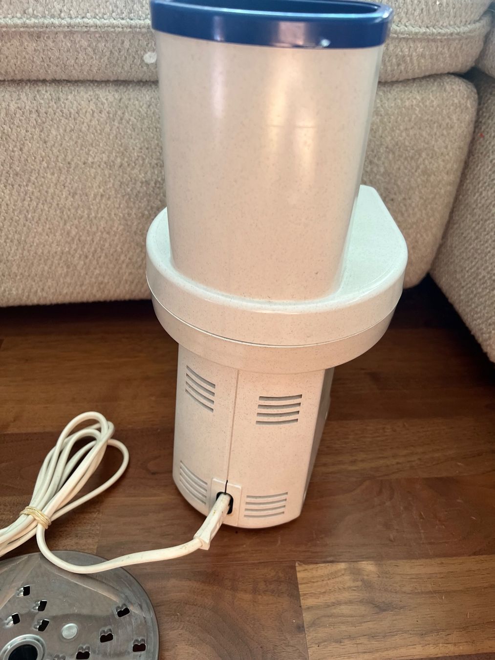 Zyliss Elettrodomestici da cucina: Zyliss  Gemüseschneider mit 2 x Scheiben Elektro – Usato da Jona venduto da Sariksa 2