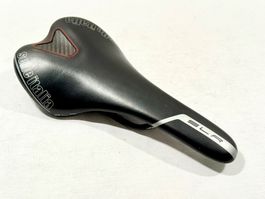Selle Italia SLR CARBON FIBRE Leather Saddle TOPZUSTAND 2605