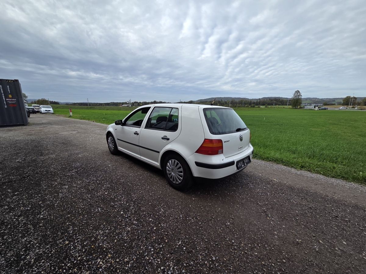 VW Autos: Vw Golf – D'occasion à Wängi par gig_6yd5 7