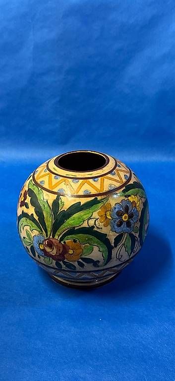 Vasen & Gefässe: Majolika-Vase – Gebraucht aus Horgen von mel_cn8v