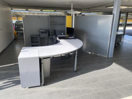 Büro mit 3 Arbeitsplätzen