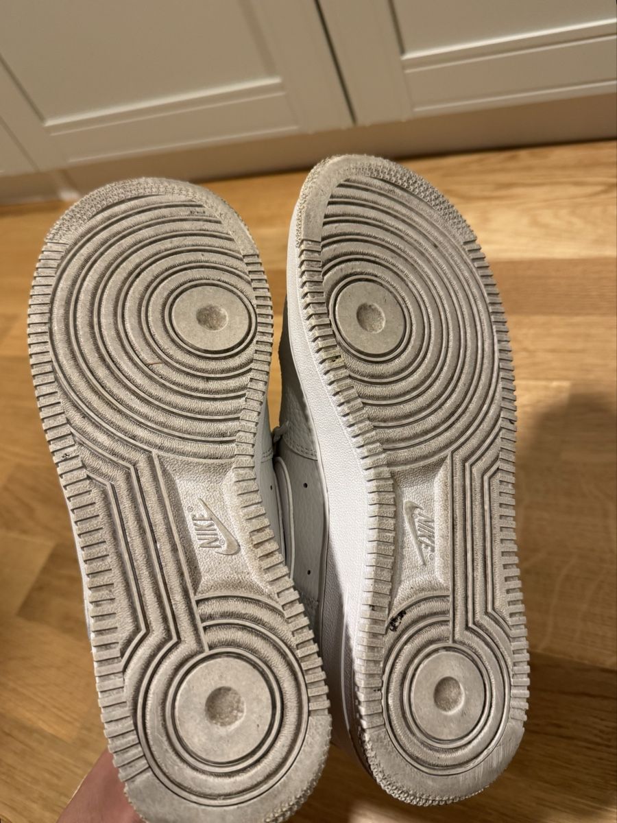 Nike Scarpe da uomo: Nike Air Force 1 ’07 Light Bone – Usato da Reinach BL venduto da Nushka89 3