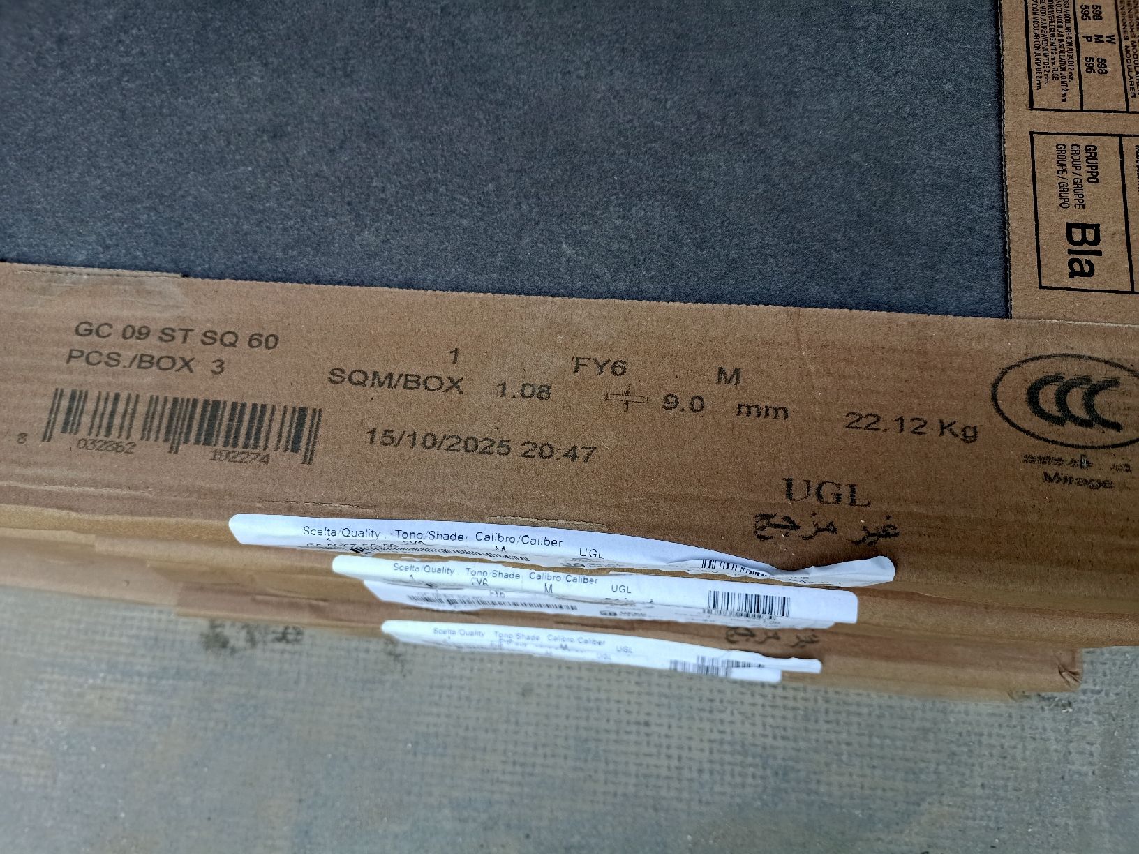 Rivestimenti per pavimenti: Feinsteinzeug Bodenplatten 60x60 Grau – Nuovo (secondo la descrizione) da Flamatt venduto da Marpou 2