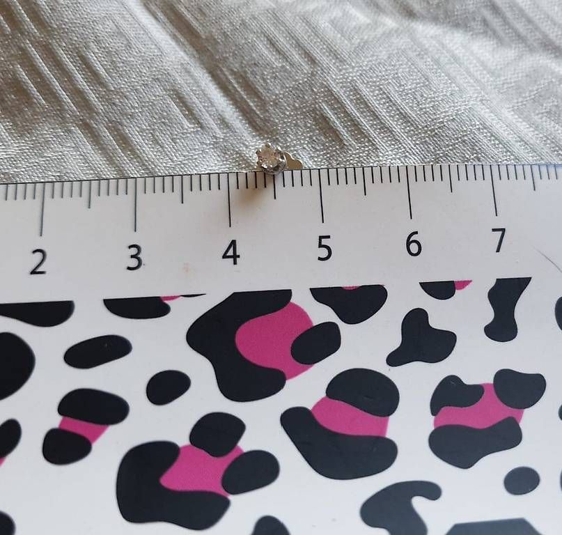 Orecchini pendenti & Orecchini a lobo: Boucle d'oreille clou, 1 pièce – Usato da Nidau venduto da jul_6tpv 1