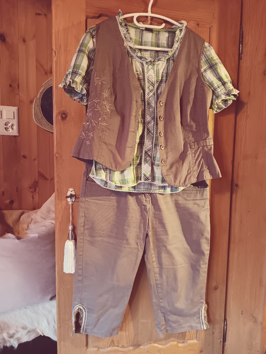 Costumi: Trachten Mode – Usato da Rodels venduto da sol_pq169