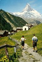 ZERMATT Findeln mit Matterhorn, Wanderer