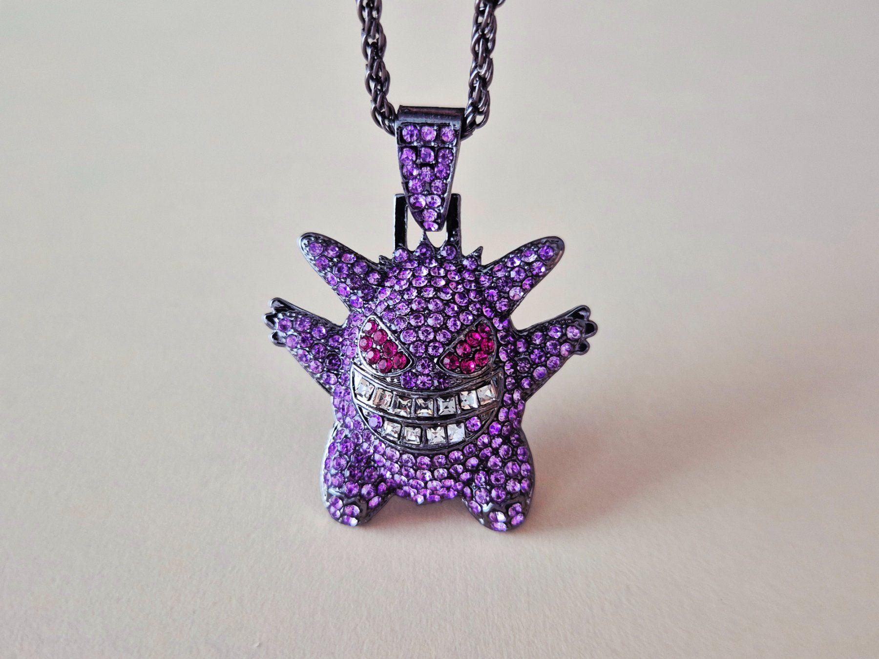 Ketten: Collier Pokémon Ectoplasma Strass avec Chaîne – Gebraucht aus Riddes von flo_ngl8