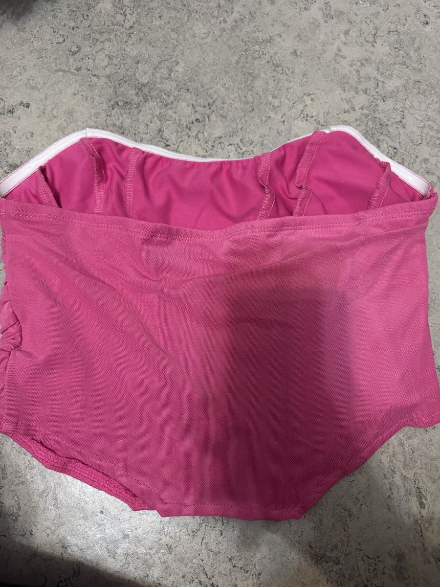 Top: Pinkes Sommer Top, schulterfrei, Grösse M – Nuovo (secondo la descrizione) da Pfäffikon ZH venduto da Tetu.33 1