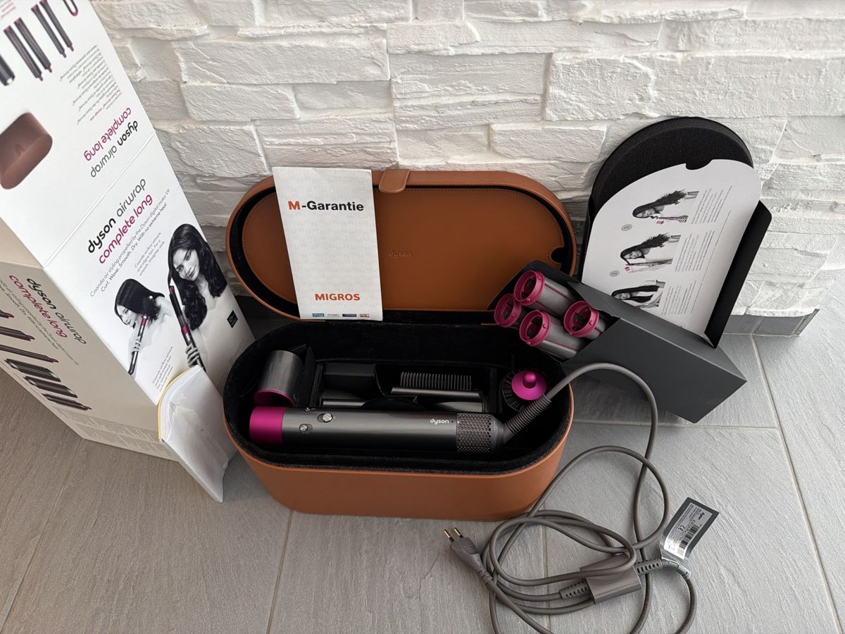Dyson Piastre & Arricciacapelli: Dyson Airwrap Complete Long – Usato da wynigen venduto da Birnenmus