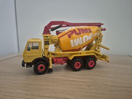 Betonmischer-Lastwagen
