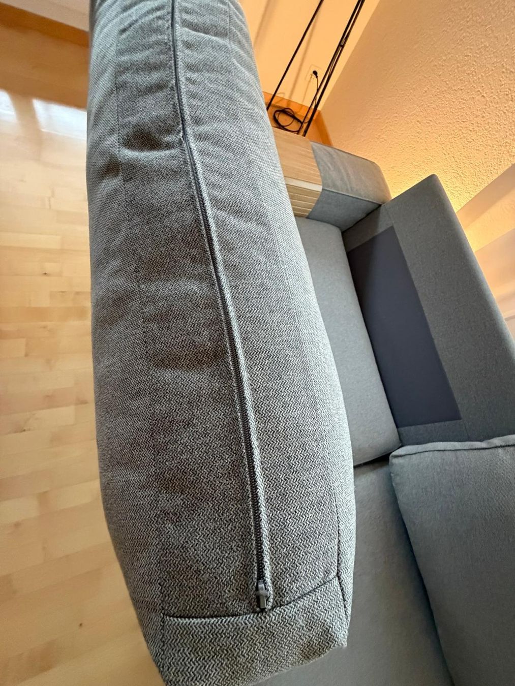 Ikea Sofas: Graues 3er Sofa mit Récamiere - wie neu – Gebraucht aus Wald ZH von nil_h6gs 3