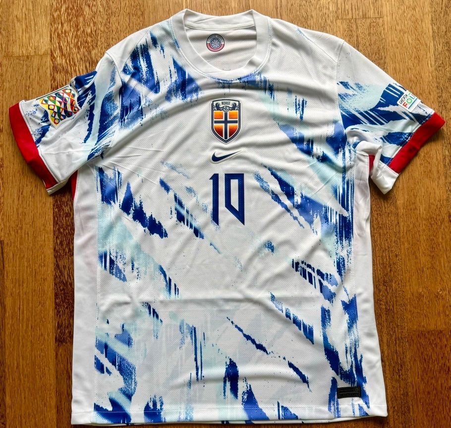 Nike Maillots de corps & Pantalons: Norwegen Away Shirt - 2024 - Odegaard – Neuf (Voir description) à Hermetschwil-Staffeln par Beat131 1