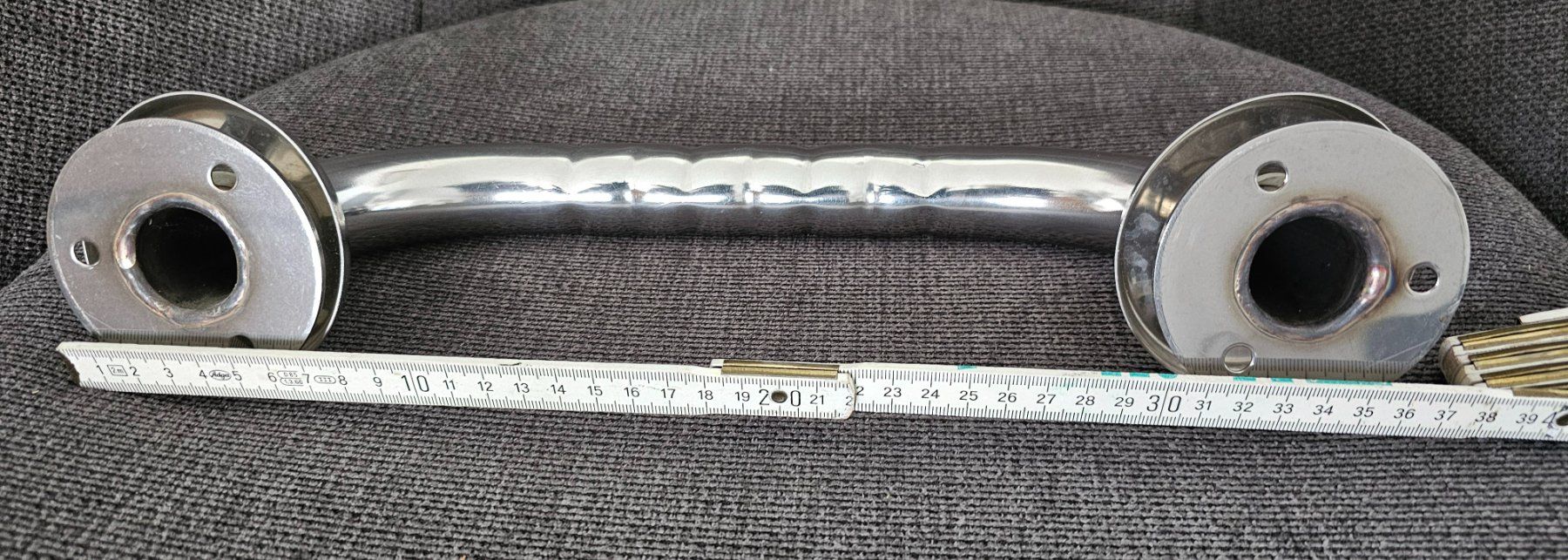 Wandhalterungen: Sicherheits-Haltegriff Chromstahl 30cm – Gebraucht aus Oetwil a.d. Limmat von grisilisi 2