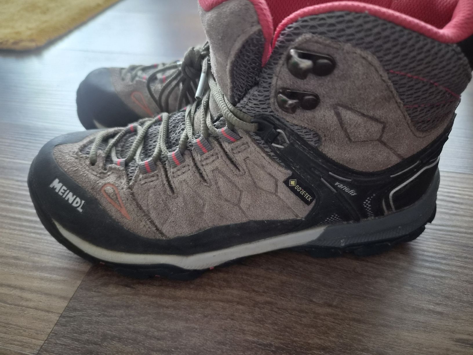 Meindl Scarpe per ragazzi: Meindl Wanderschuhe Gr. 36 – Usato da Altishofen venduto da tammy05 3