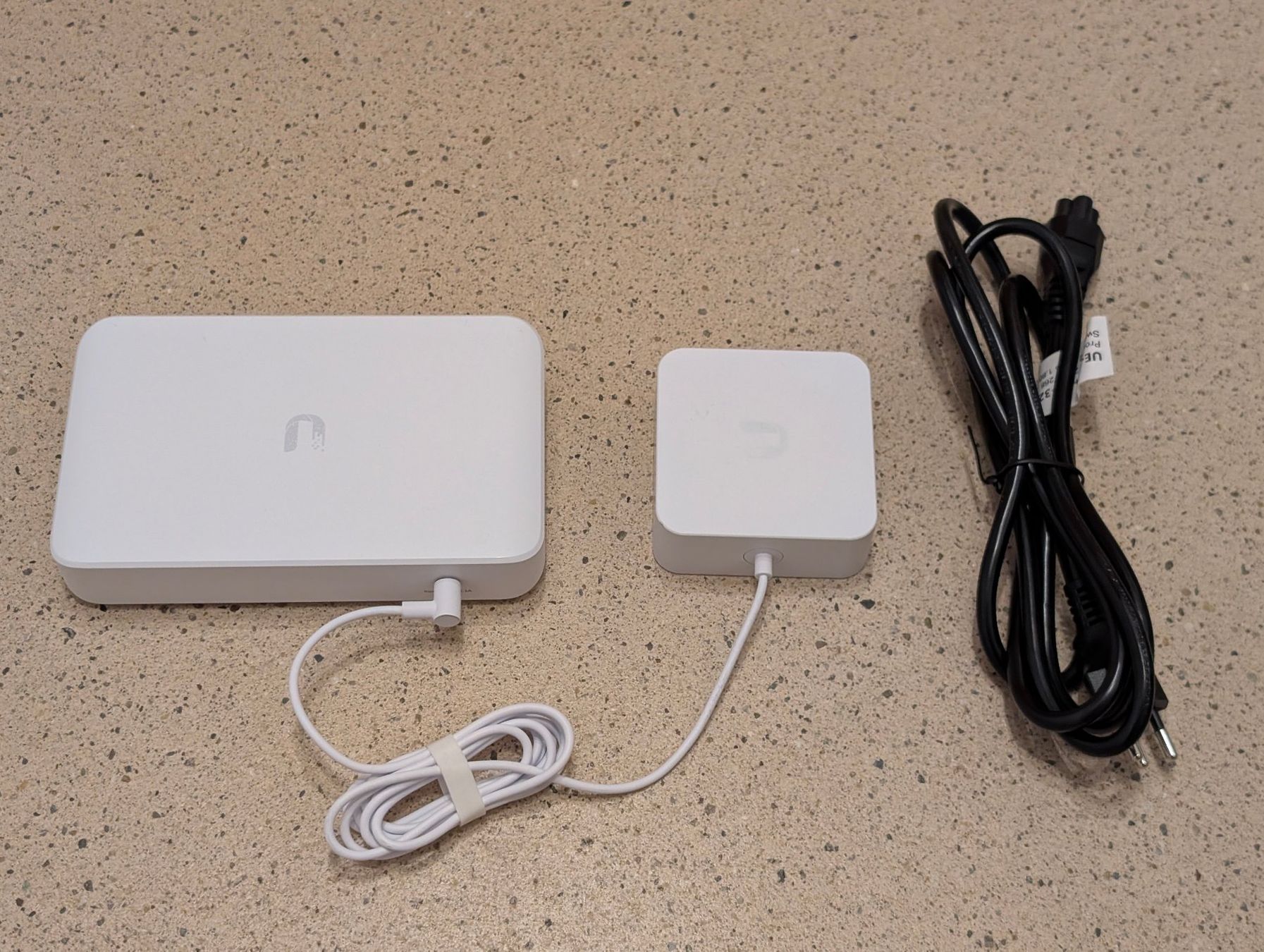 Ubiquiti Hub & Switch: UniFi Lite 8 PoE+ Switch 60W – Usato da Winterthur venduto da christianmaeder 1