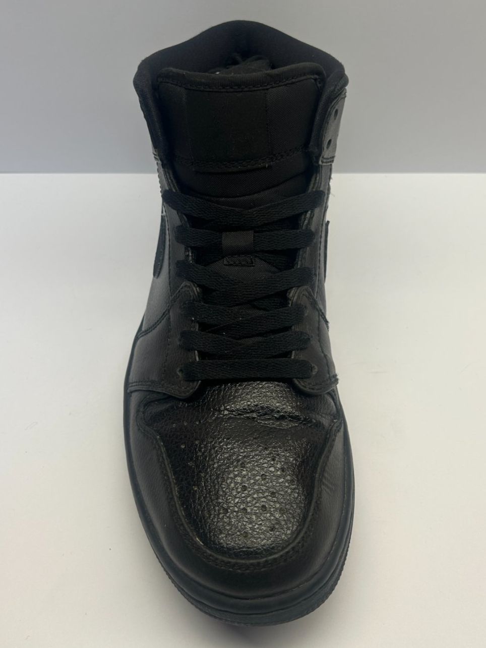 Jordan Scarpe da uomo: Nike Air Jordan 1 Total Black – Nuovo (secondo la descrizione) da Soyhières venduto da Maponos 5
