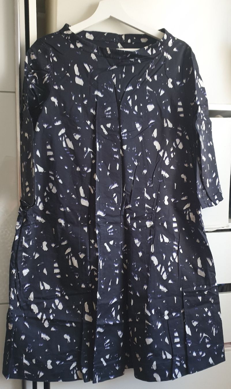 Cos Kleider: COS schönes Kleid Gr. 40 – Gebraucht aus Frenkendorf von Moon111