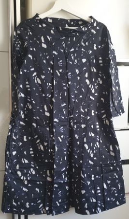 COS schönes Kleid Gr. 40