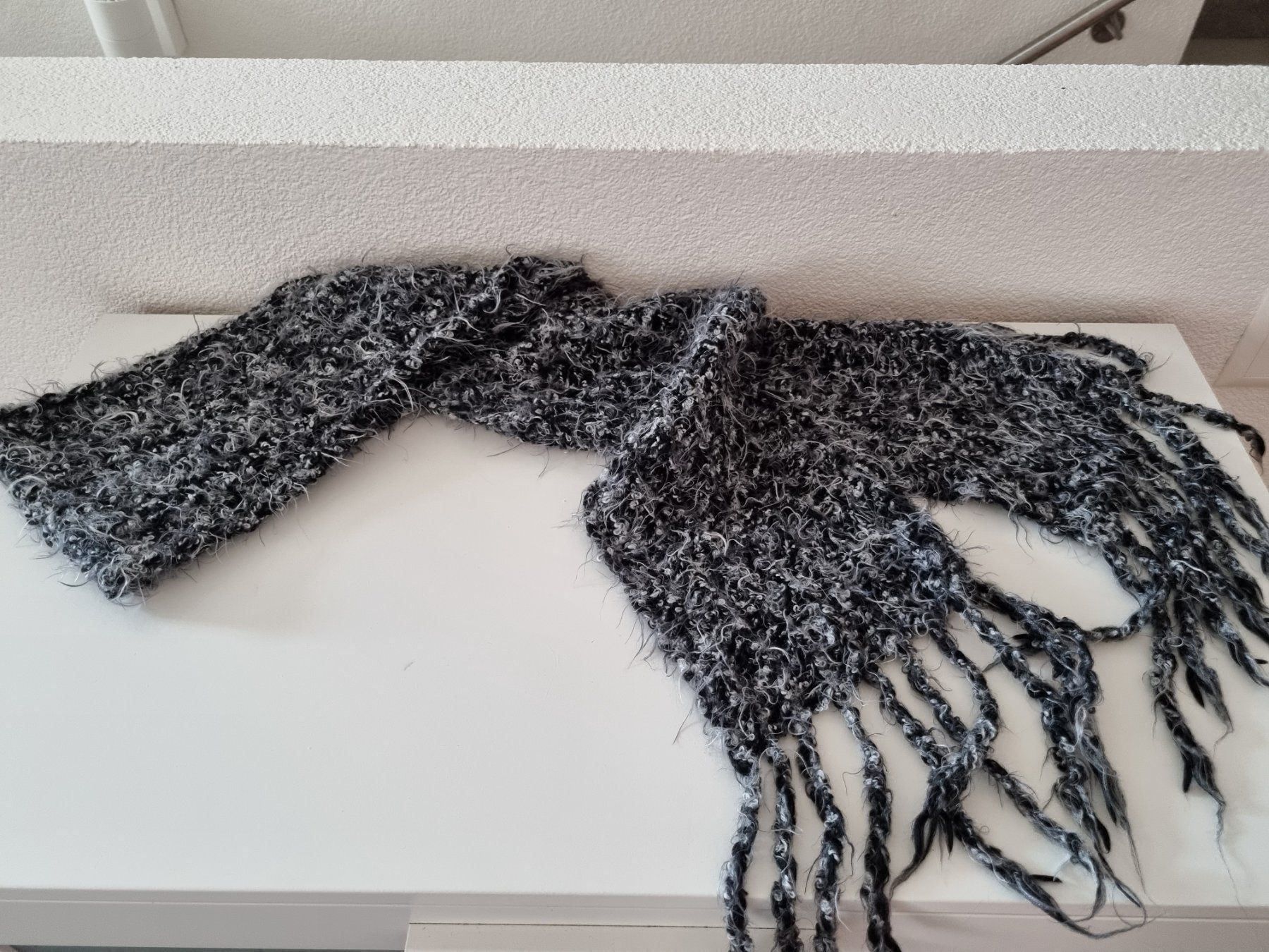 Autres vêtements fille: Scarf – D'occasion à Mendrisio par ann_d9pf 1