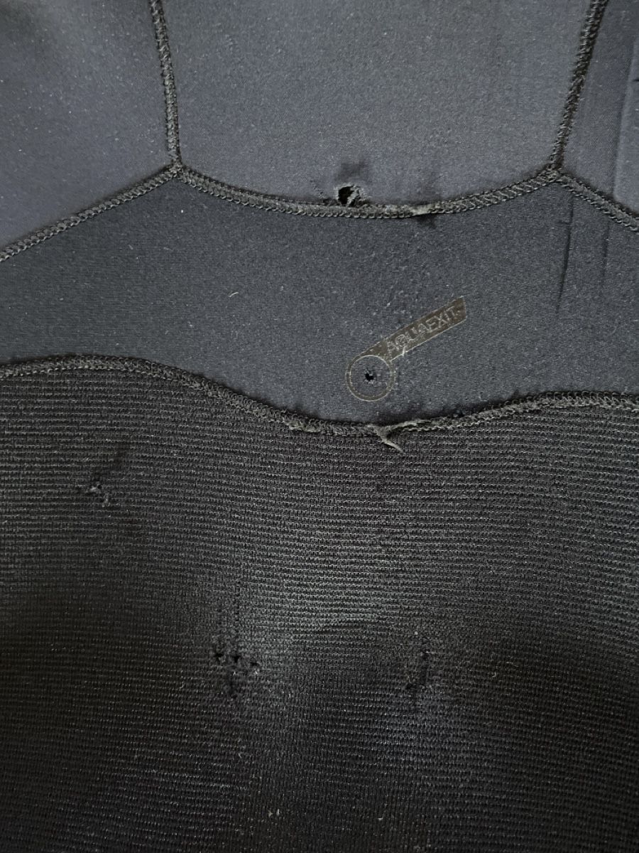 Costumi da bagno: Combinaison Néoprène MagicMarine, Taille XXS – Usato da Corcelles NE venduto da Hugo_W 4