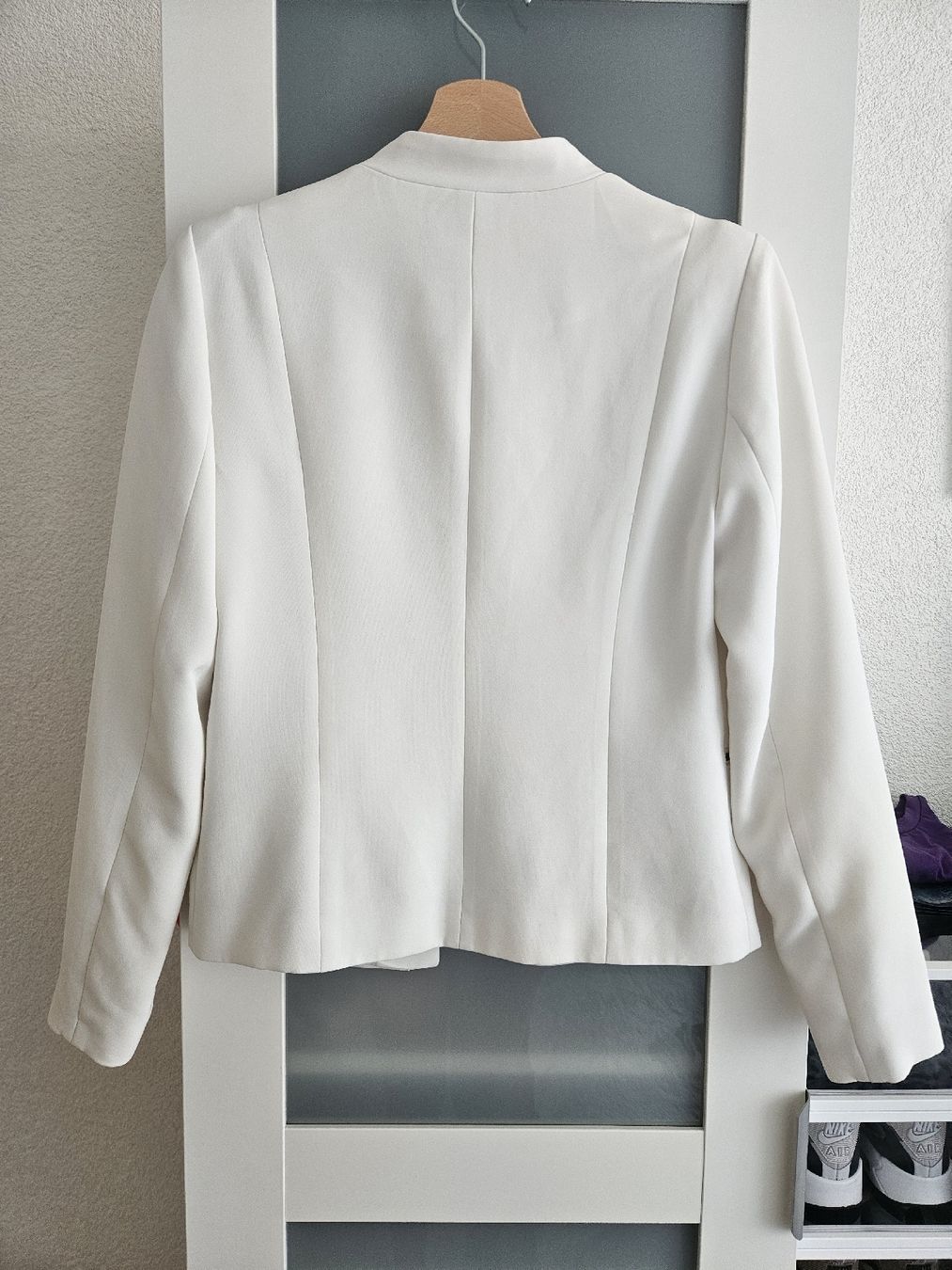 Only Vestes: Blazer ONLY blanc taille 36, neuf – Neuf (Voir description) à Morges par Mlle_Croft_91 1