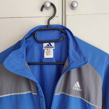 Vintage adidas leichte Damen Laufjacke Gr 38 blau / grau