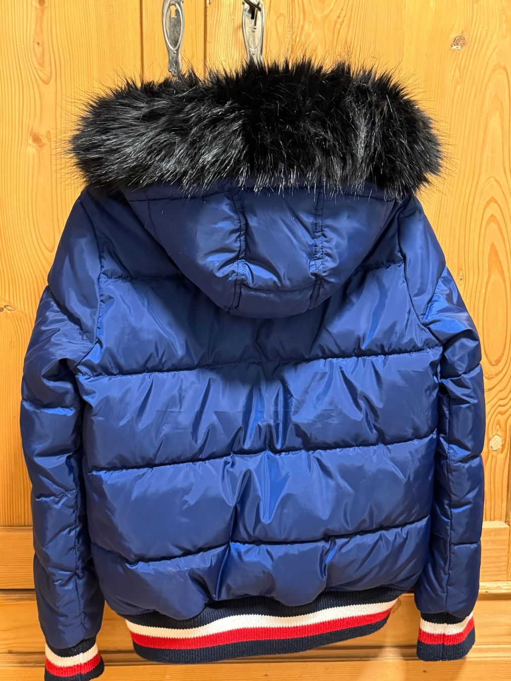 Vestes: Tommy Hilfiger Winterjacke – D'occasion à Widnau par Claudia_Margreth73 3
