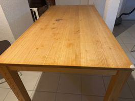 Massiver Holztisch 200x100 cm