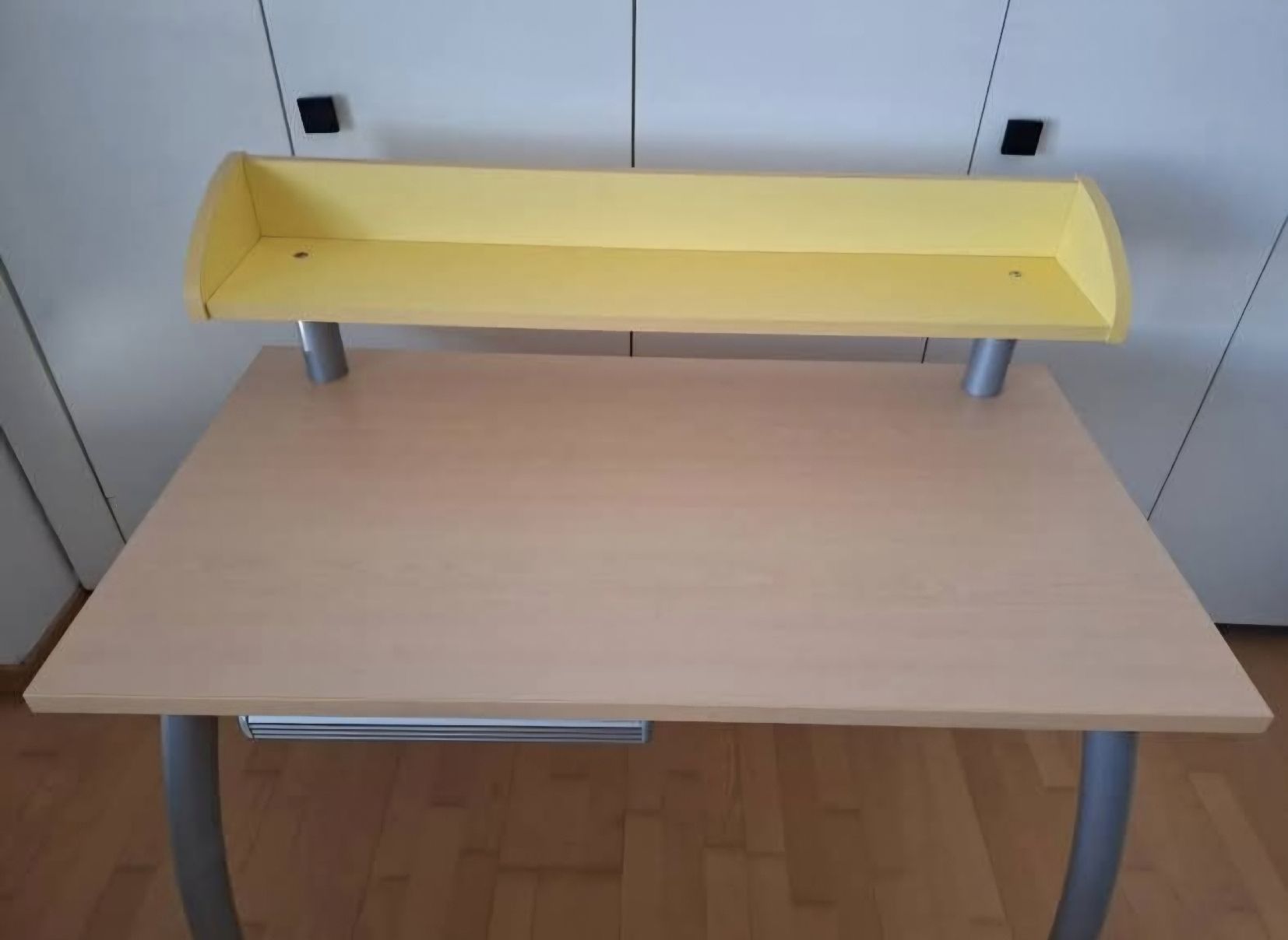 Bureaux: Schreibtisch / Pult – D'occasion à Lyss par pesce_06 1