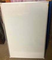 Weisses Whiteboard, Schreibtafel, 90x60cm, Top Zustand!