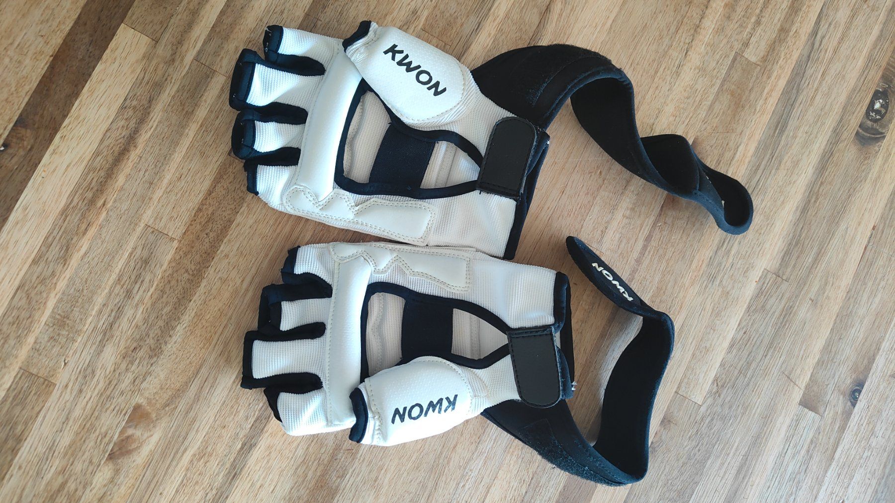 Guanti & manicotti: KWON Boxhandschuhe neu – Nuovo (secondo la descrizione) da Strengelbach venduto da Yanbu13 2