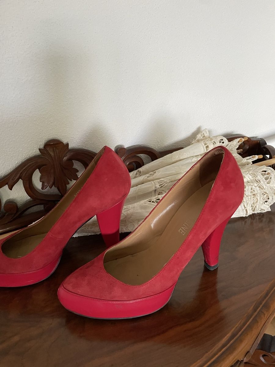 Scarpe da donna: rote Pumps Elégance Gr 40 für Selbstbewusste – Nuovo (secondo la descrizione) da Emmenbrücke venduto da Ladyboutique 4