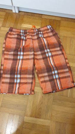 Sommerliche Kinder Badeshorts, Grösse 110, Top Zustand
