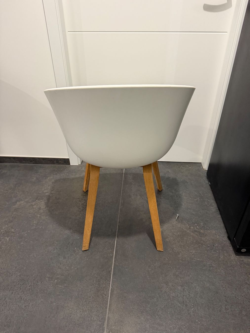Sedie: Chaises design blanches bois lot de 4 bon état – Usato da Chêne-Bourg venduto da phi_gy8d 2