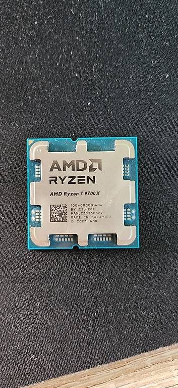 PC: AMD Ryzen 7 9700X – Usato da Dintikon venduto da sas_6qnb