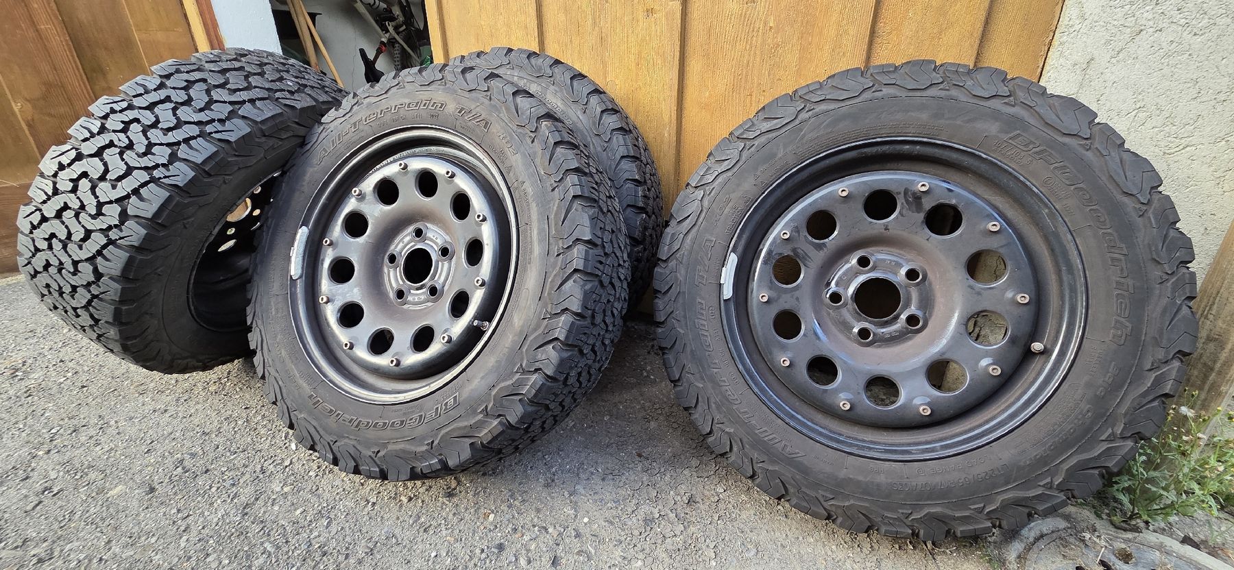 Pneus & Roues: VW T5/T6 Offroad Räder – D'occasion à Alpnachstad par blackfly_ 1