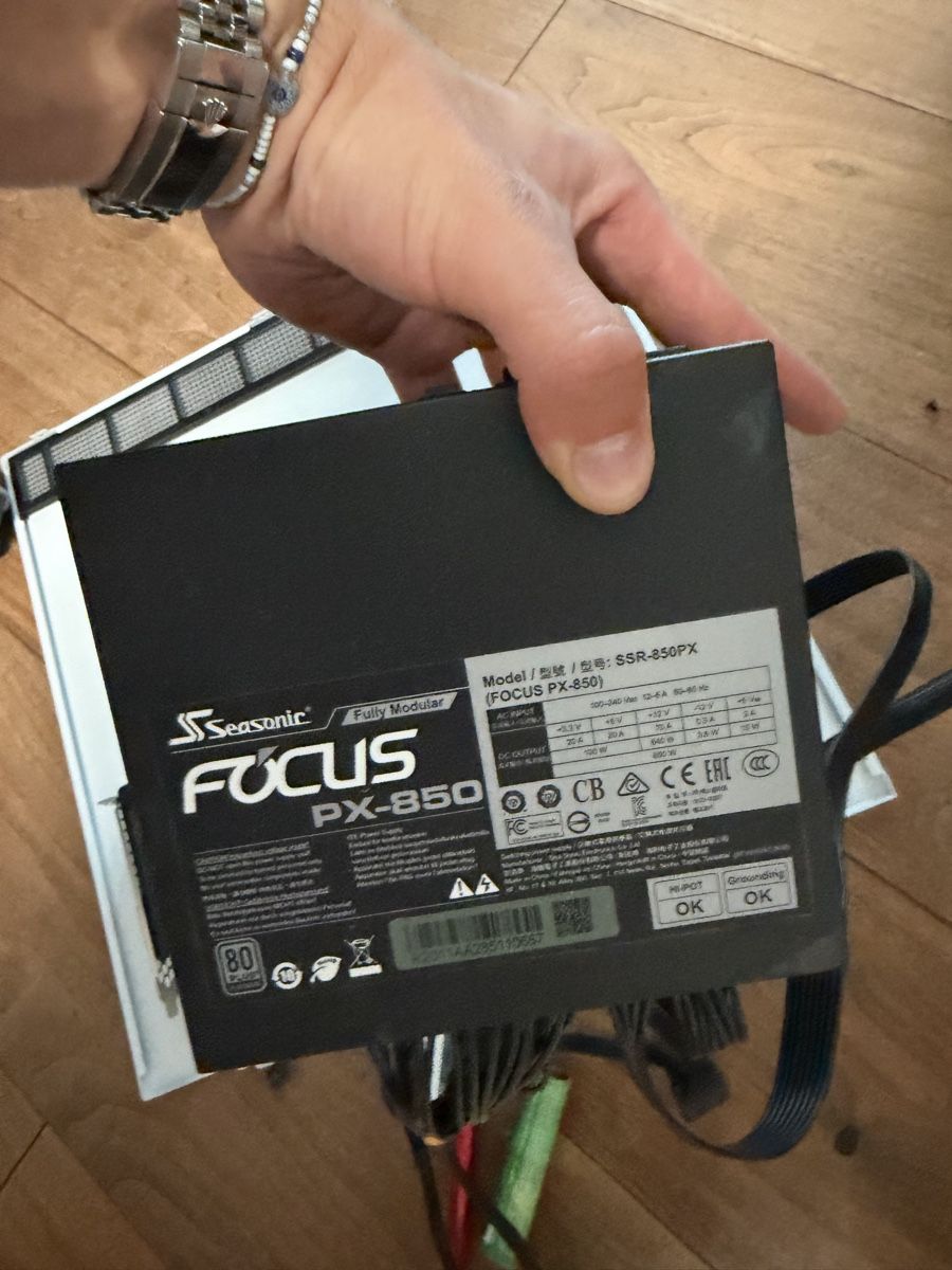PC: Netzteil FOCUS PX-850 – Usato da Erlinsbach venduto da Schaimo