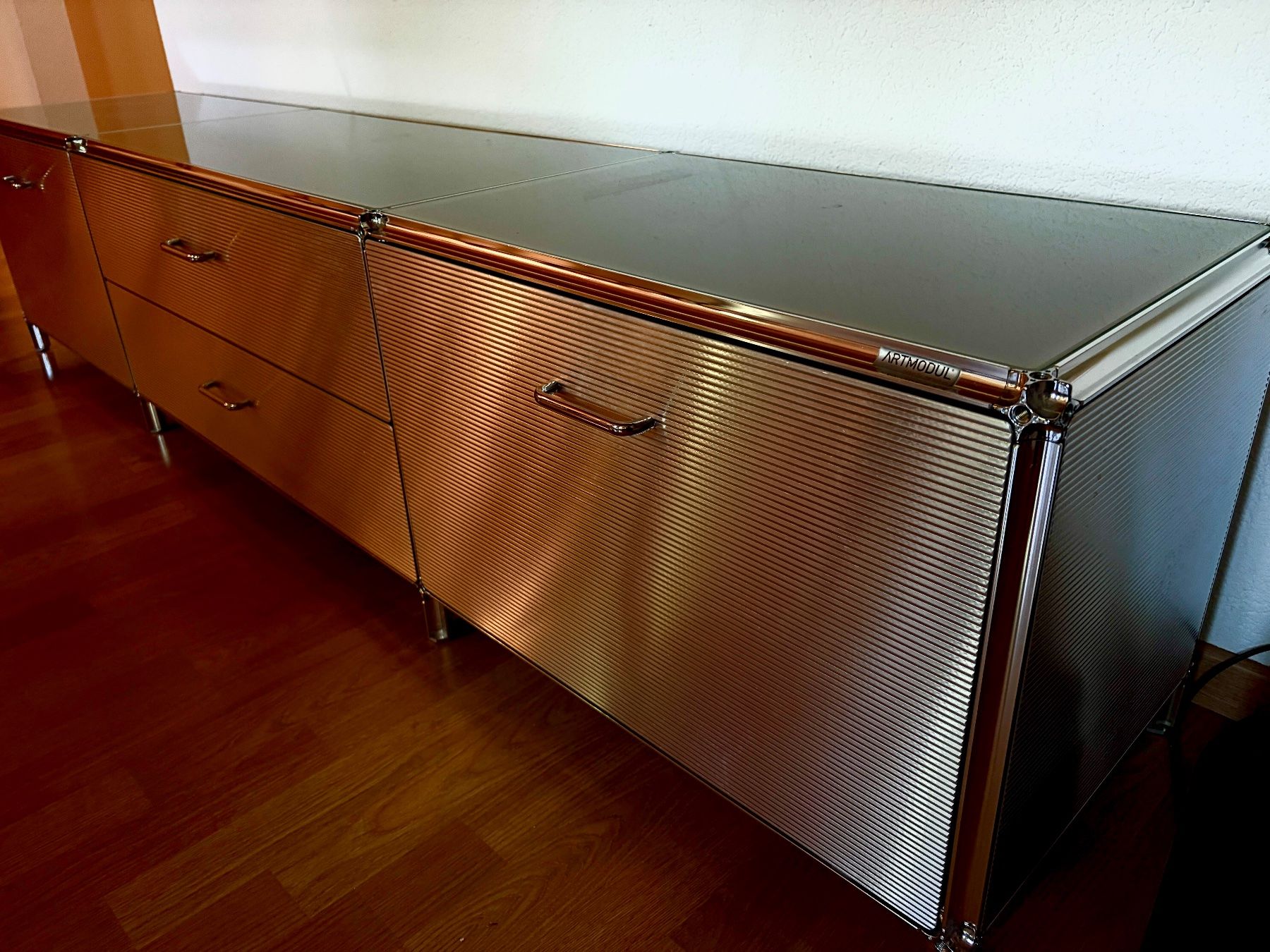 Cassettiere: Sideboard ARTMODUL Aluminium – Usato da Oppligen venduto da ber_5fkm