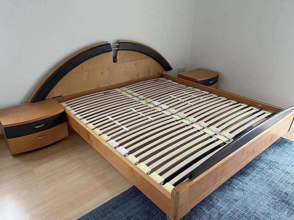 Betten: Massivholz-Doppelbett – Gebraucht aus Rombach von ste_trh2