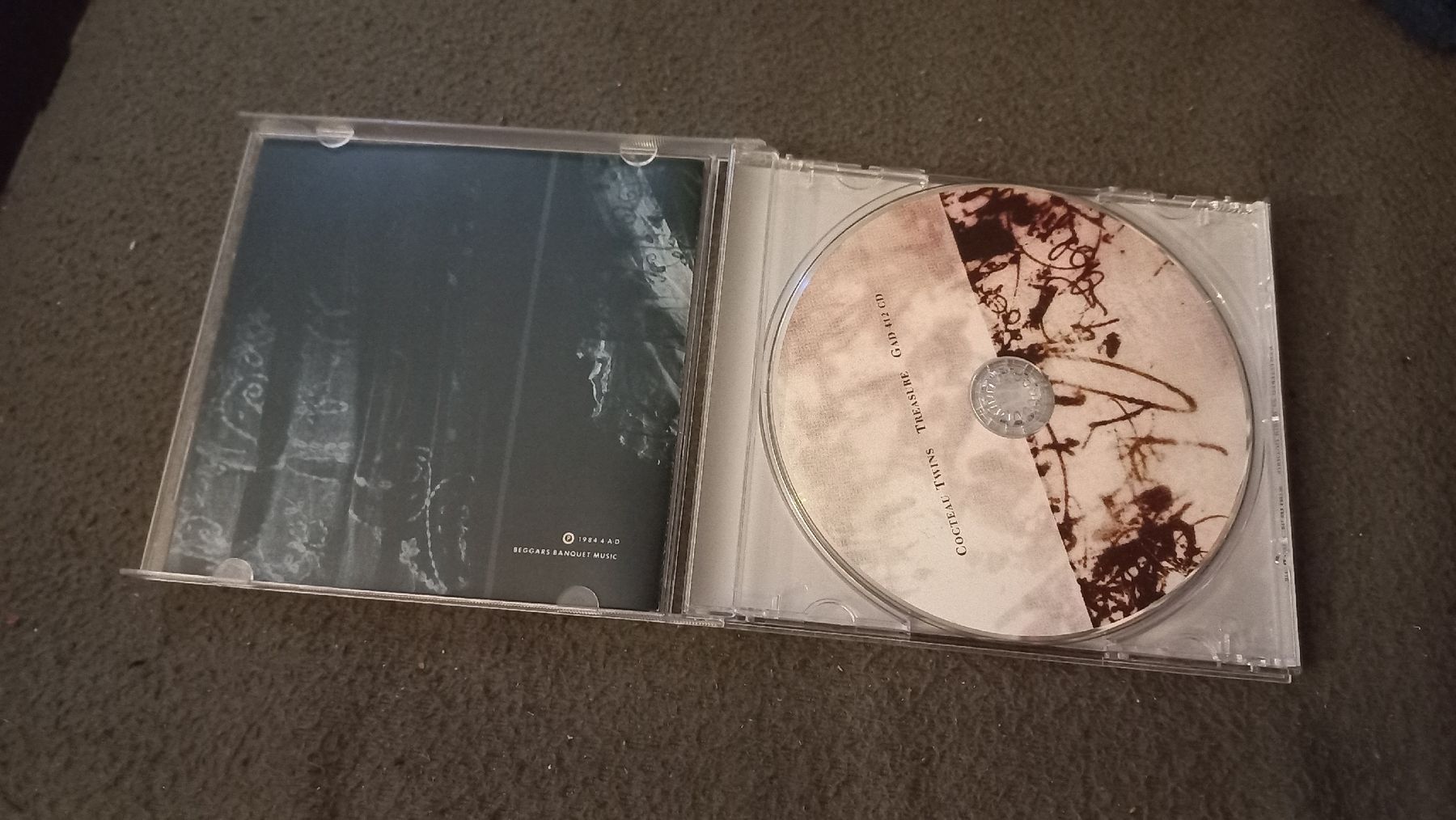 CDs: Cocteau Twins -Treasure CD – D'occasion à Olten par Donatello1984 2
