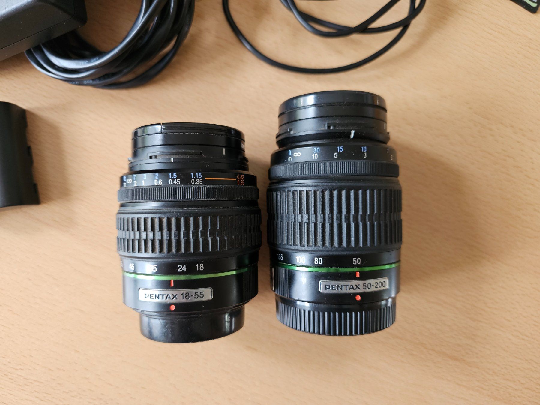 Pentax Fotocamera: Pentax K10D – Kit complet avec 2 objectifs et accessoires – Usato da Sion venduto da Joelburch 2