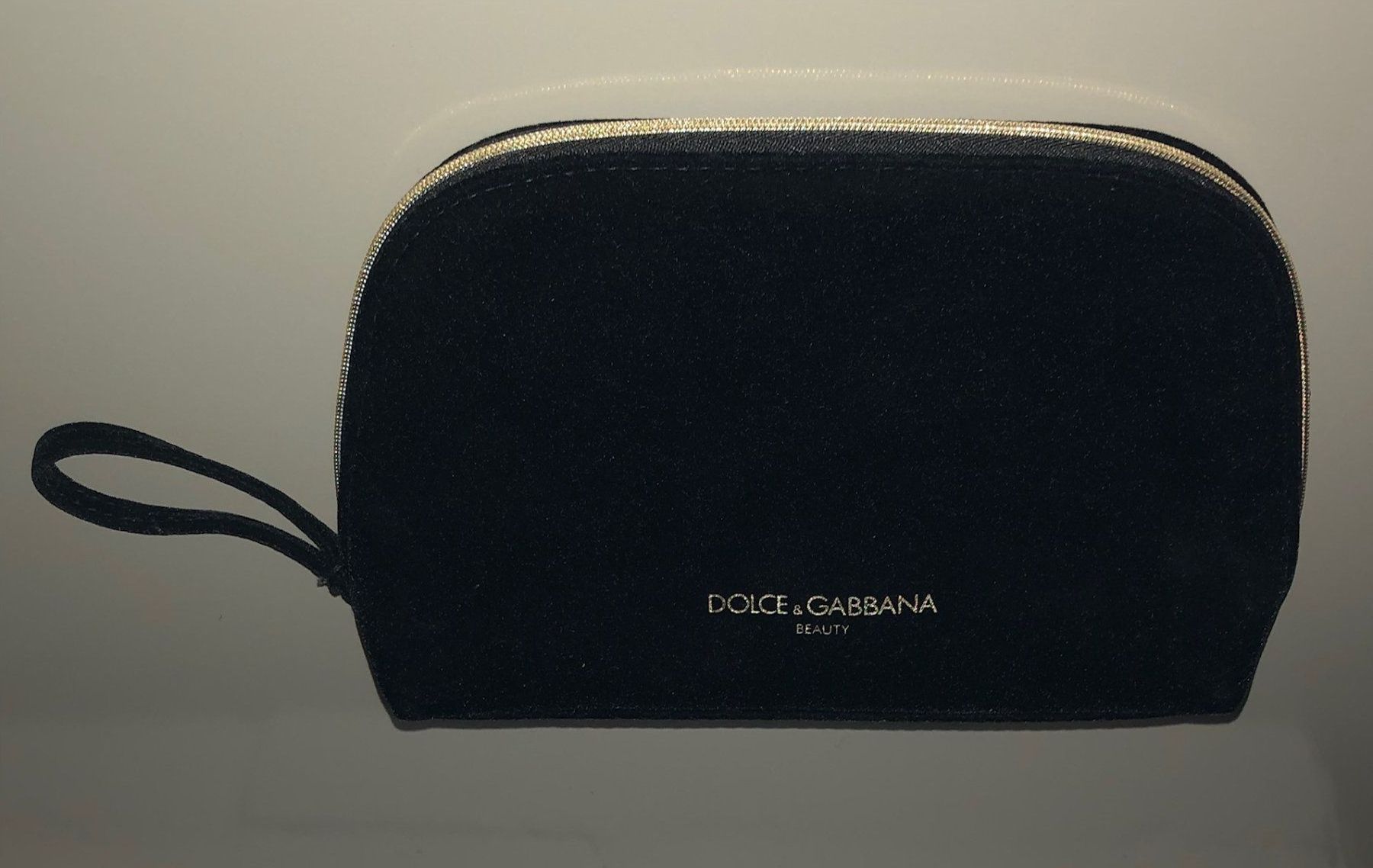 Taschen für Damen: DOLCE & GABANA-Beutel mit Reissverschluss – Gebraucht aus Buchs SG von Handyman77